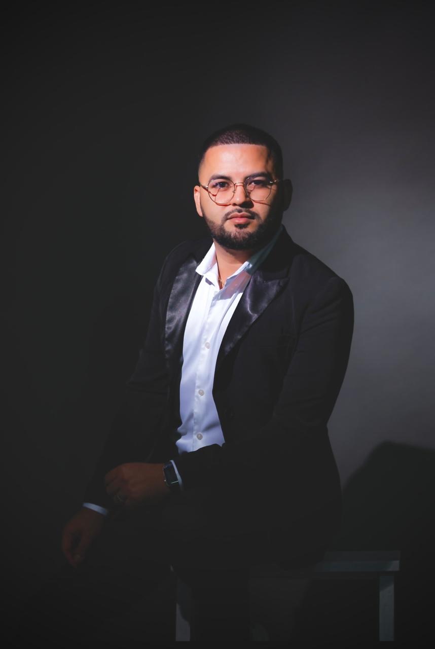 Jayro Aranda, fundador de Jayro Salón